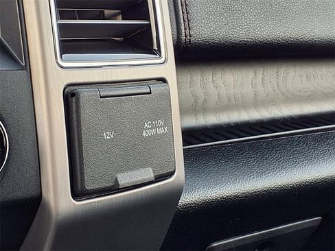 Used 2019 Ford F150 Platinum w/ Equipment Group 701A Luxury image 15