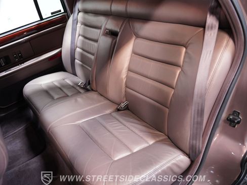 Used 1995 Cadillac De Ville Sedan FWD image 35