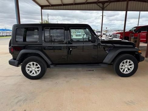 Used 2023 Jeep Wrangler Unlimited Sport AWD/4WD image 9
