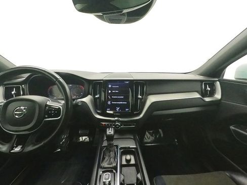 Used 2018 Volvo XC60 T6 R-Design w/ Convenience Package image 28
