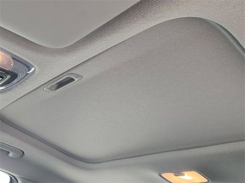 Used 2025 Hyundai Elantra SEL image 25