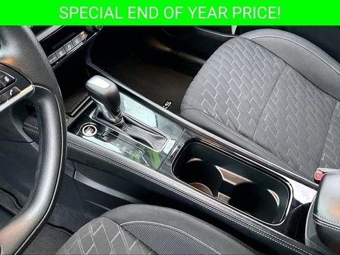 Used 2022 Nissan Kicks SV image 17