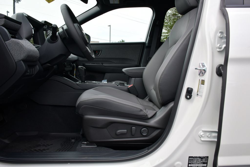 New 2026 Subaru Outback Limited AWD/4WD image 13