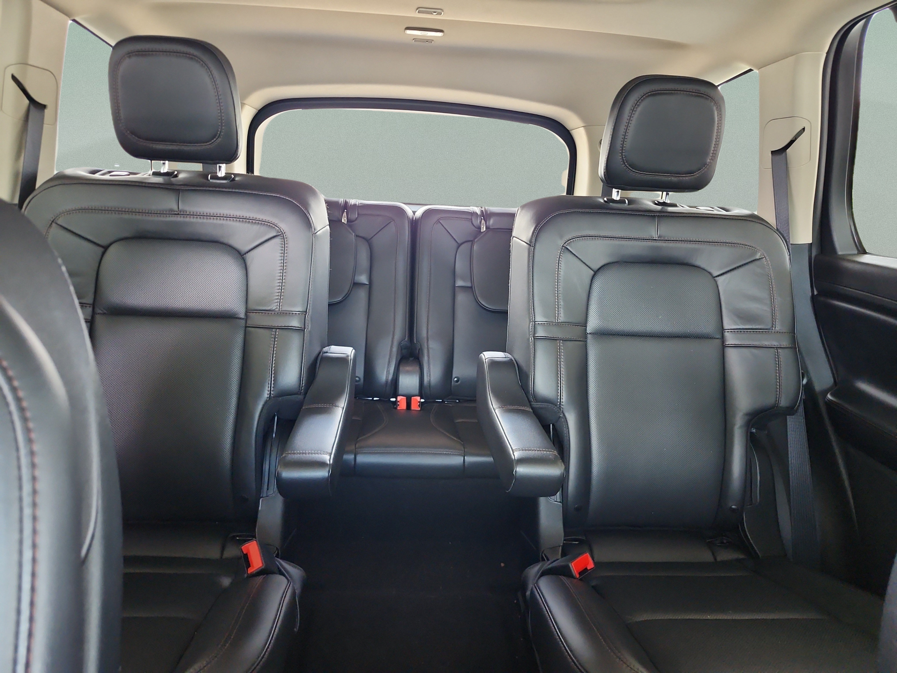 Used 2024 Lincoln Aviator Reserve RWD image 20