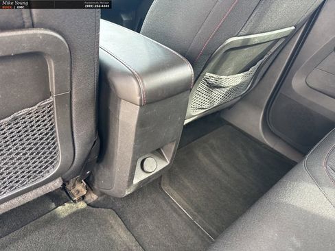 Used 2014 GMC Terrain SLE image 31