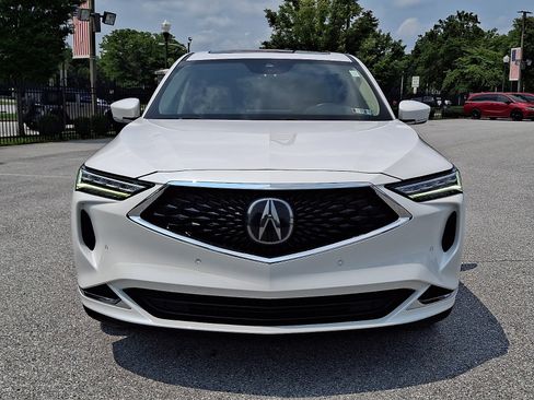 Used 2023 Acura MDX SH-AWD w/ Technology Package image 2