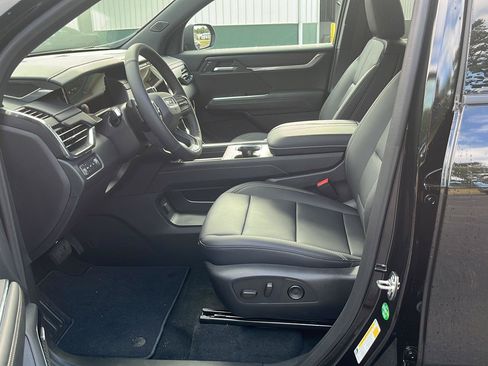 New 2026 GMC Acadia Elevation w/ Elevation Premium Package AWD/4WD image 10