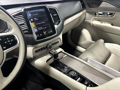 Used 2021 Volvo XC90 T6 Inscription w/ Climate Package image 6