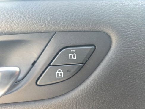 Used 2019 Cadillac XT4 Premium Luxury w/ Cold Weather Package image 27