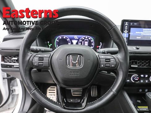 Used 2025 Honda Accord Sport image 10