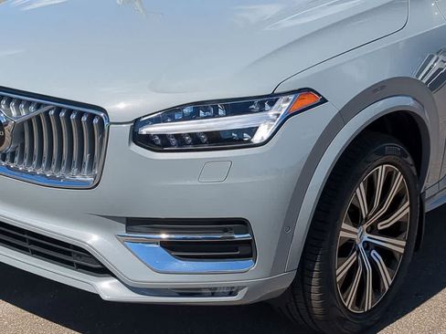 Certified 2024 Volvo XC90 B6 Plus w/ Protection Package Premier AWD/4WD image 10
