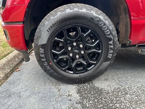 Used 2024 Ford F150 XLT w/ Equipment Group 302A MID image 8