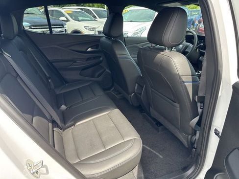 Used 2025 Buick Envista Sport Touring FWD image 22
