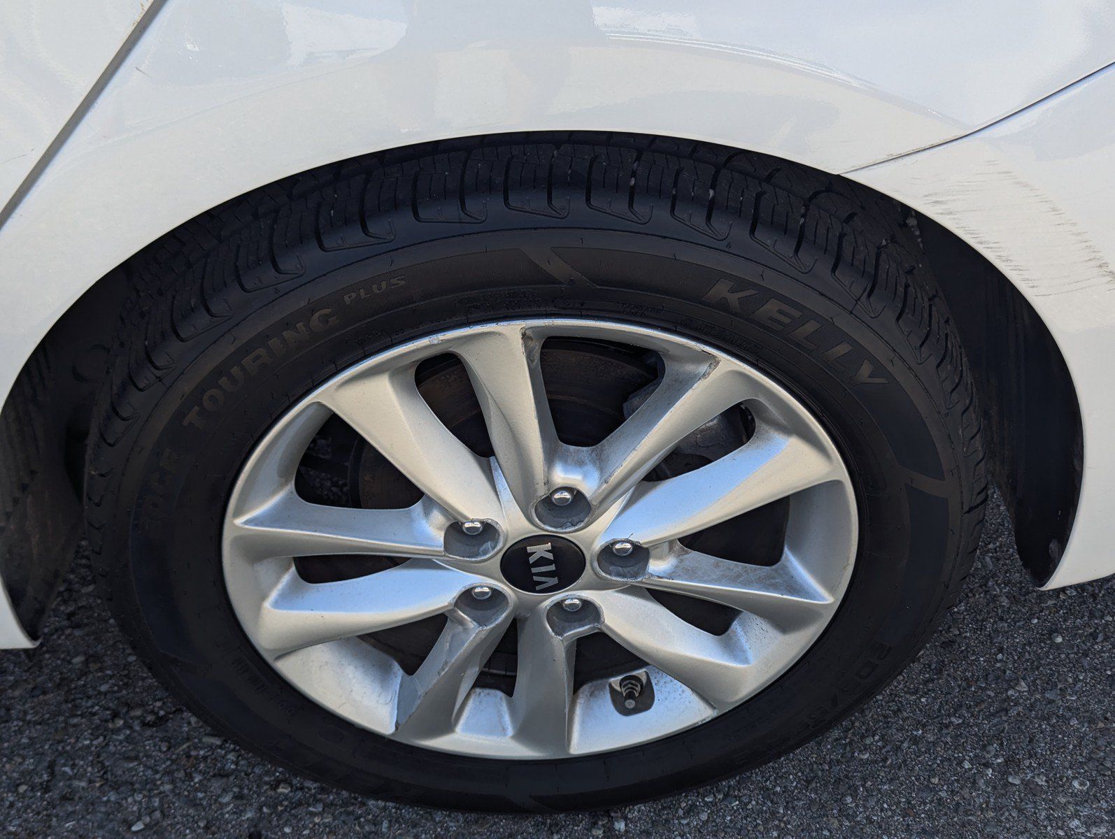 Used 2017 Kia Forte S FWD image 7