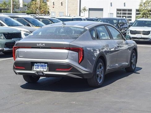 New 2025 Kia K4 LXS image 6
