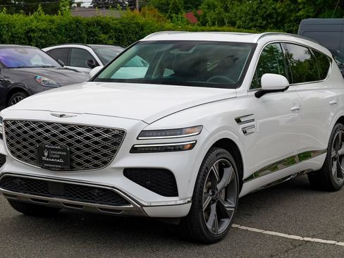 Used 2025 Genesis GV80 3.5T Prestige AWD/4WD image 3