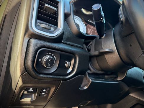 Used 2021 RAM 1500 Big Horn image 44