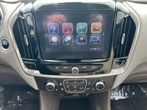 Used 2018 Chevrolet Traverse LT image 32