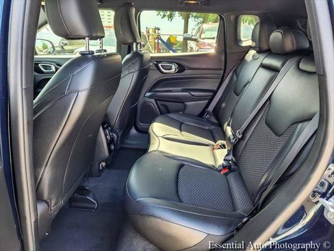 Certified 2026 Jeep Compass Latitude AWD/4WD image 12