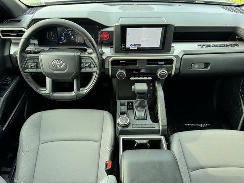 Certified 2025 Toyota Tacoma SR5 image 12