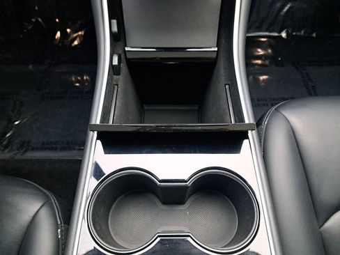 Used 2018 Tesla Model 3 Mid Range image 23