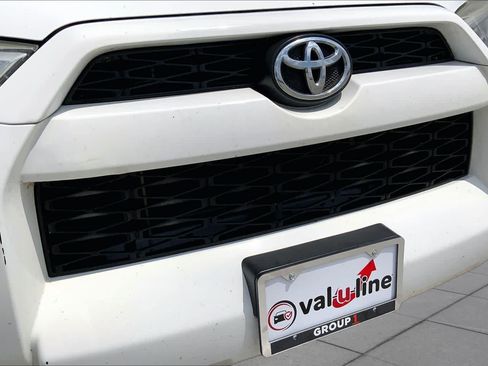 Used 2015 Toyota 4Runner SR5 Premium RWD image 28