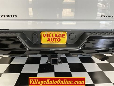 Used 2024 Chevrolet Silverado 2500 Custom w/ Custom Convenience Package AWD/4WD image 32