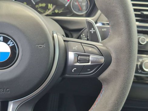 Used 2020 BMW M4 CS w/ Executive Package RWD image 29