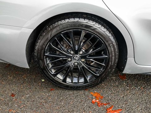 Certified 2022 Toyota Camry SE w/ Convenience Package image 7