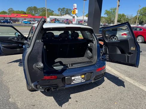 Used 2016 MINI Cooper Clubman image 11