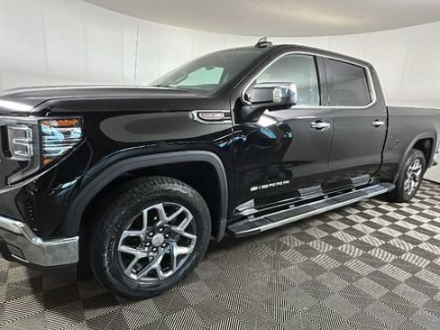 Used 2024 GMC Sierra 1500 SLT w/ SLT Premium Package AWD/4WD image 6