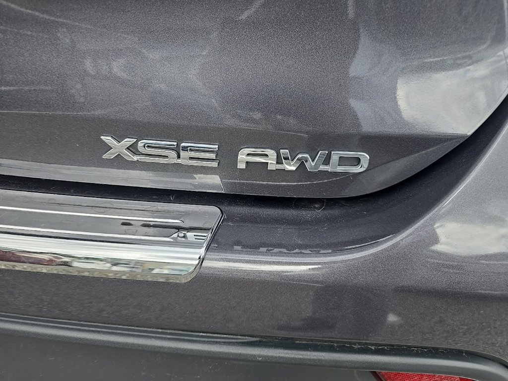 Used 2023 Toyota Highlander XSE AWD/4WD image 12