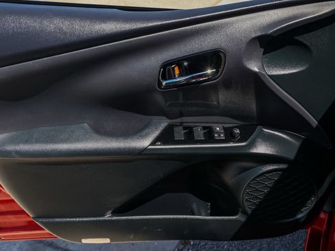 Used 2021 Toyota Prius Prime Limited FWD image 23