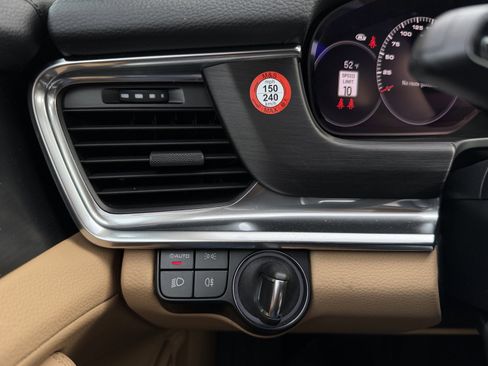 Used 2023 Porsche Panamera 4 Platinum Edition image 83