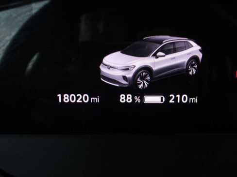 Used 2023 Volkswagen ID.4 Pro image 39