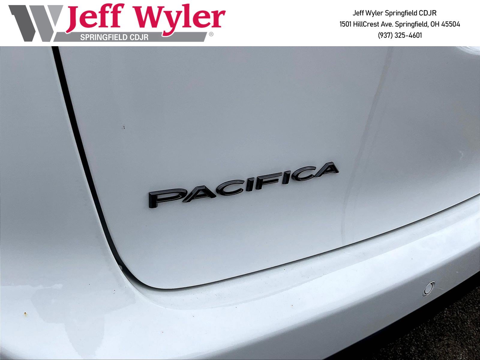 New 2027 Chrysler Pacifica Select FWD image 15