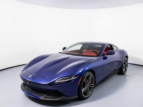 Certified 2022 Ferrari Roma image 10