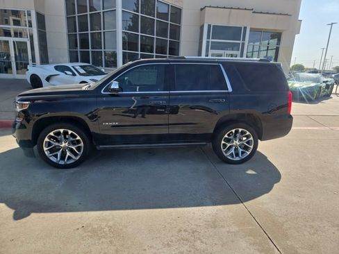 Used 2019 Chevrolet Tahoe Premier RWD image 2