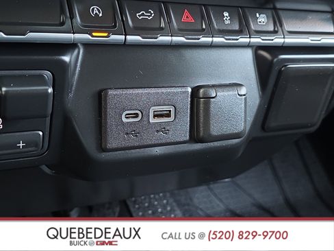 Used 2019 Chevrolet Silverado 1500 LT w/ All-Star Edition AWD/4WD image 21