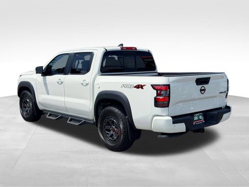 Used 2022 Nissan Frontier PRO-4X AWD/4WD image 7