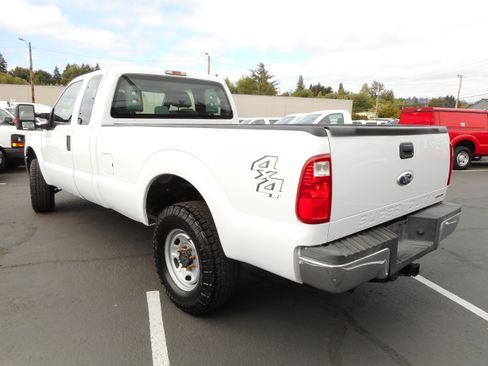 Used 2012 Ford F250 XL w/ PWR Equipment Group AWD/4WD image 8