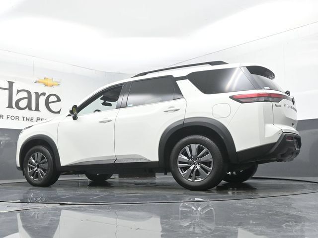 Used 2025 Nissan Pathfinder SV FWD image 60
