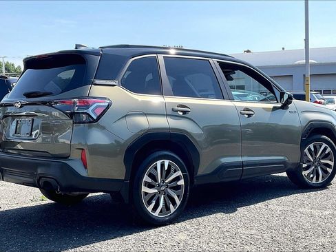 Certified 2025 Subaru Forester Touring w/ Touring Package AWD/4WD image 14