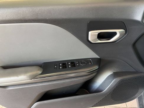 Used 2025 Kia K4 FWD image 18