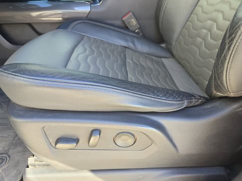 Used 2024 Chevrolet Silverado 1500 ZR2 w/ Technology Package image 27