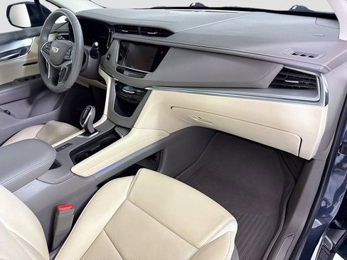 Used 2019 Cadillac XT5 Luxury FWD image 18