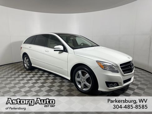 Used 2011 Mercedes-Benz R 350 4MATIC image 1