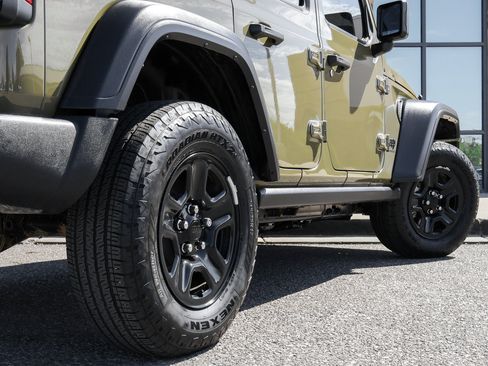 Used 2025 Jeep Wrangler Unlimited Sport AWD/4WD image 11