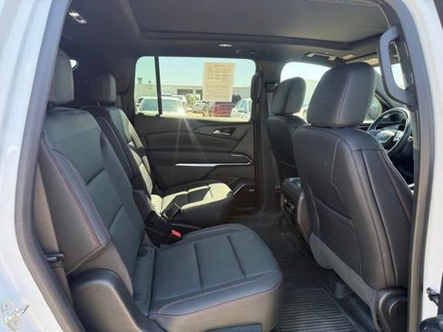 Used 2025 Chevrolet Traverse Z71 w/ Enhanced Driving Package AWD/4WD image 21