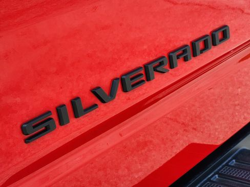 Certified 2025 Chevrolet Silverado 1500 Custom Trail Boss AWD/4WD image 12